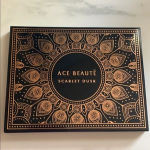 Ace Beaute Scarlet Dusk Eyeshadow Palette